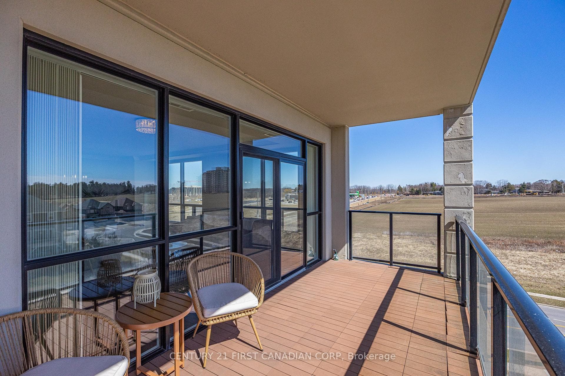 240 Villagewalk Boulevard Unit 605 photo 18