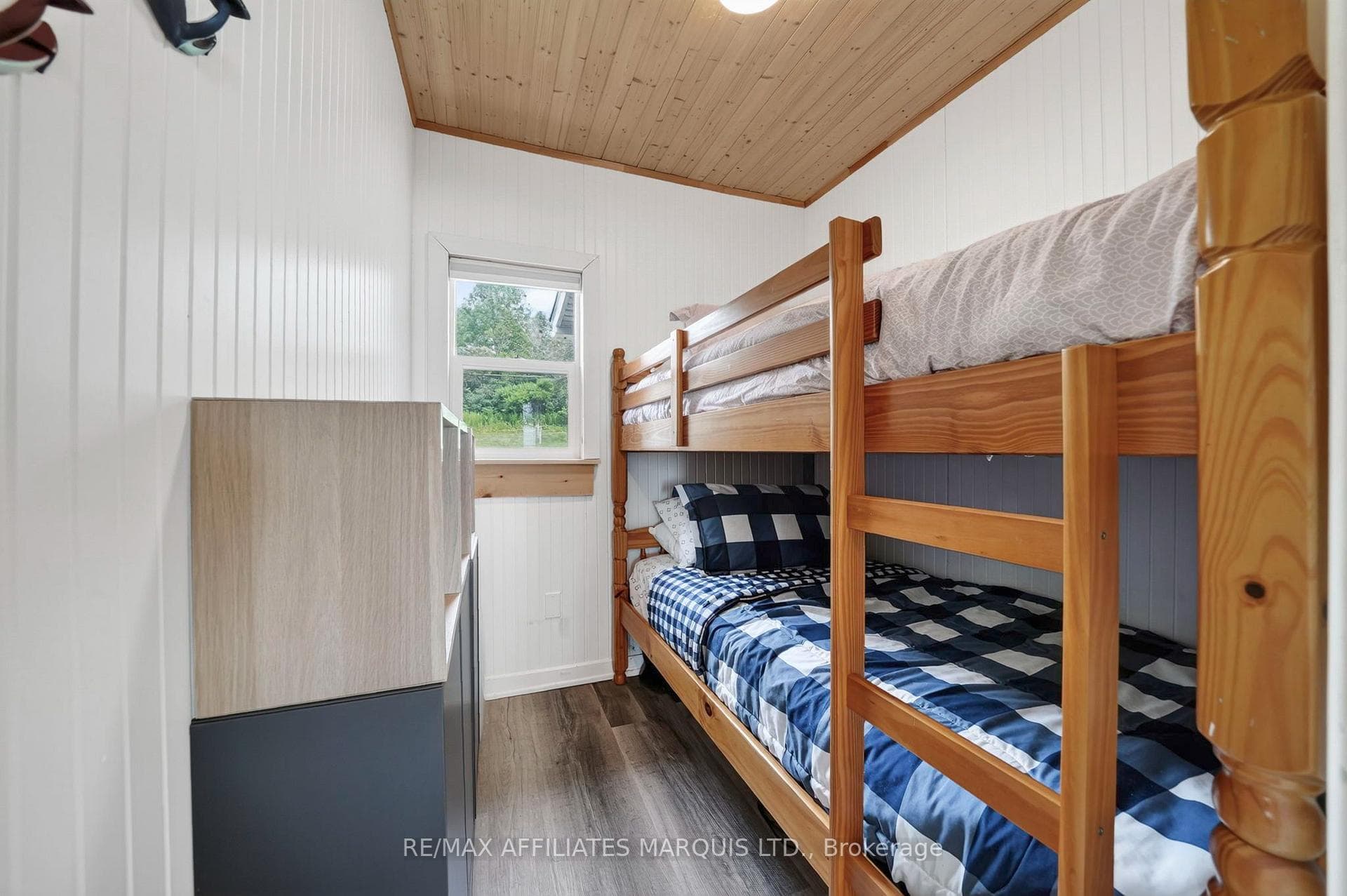 19 Hamilton Island Road photo 25
