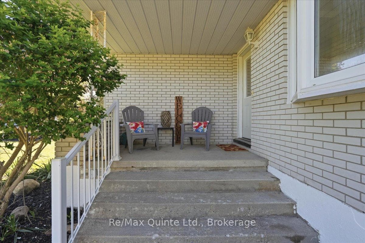 745 Harmony Road photo 29