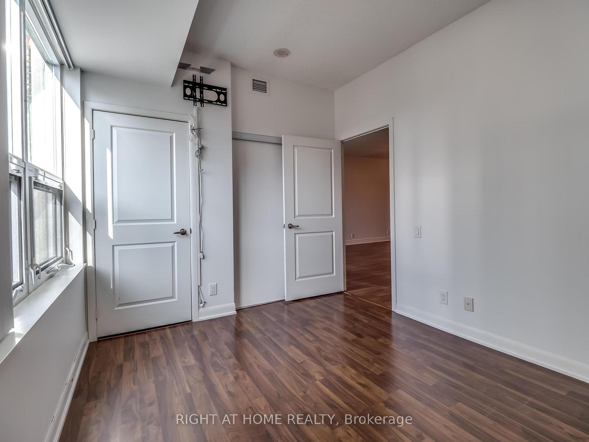 17 Anndale Drive Unit 216 photo 7