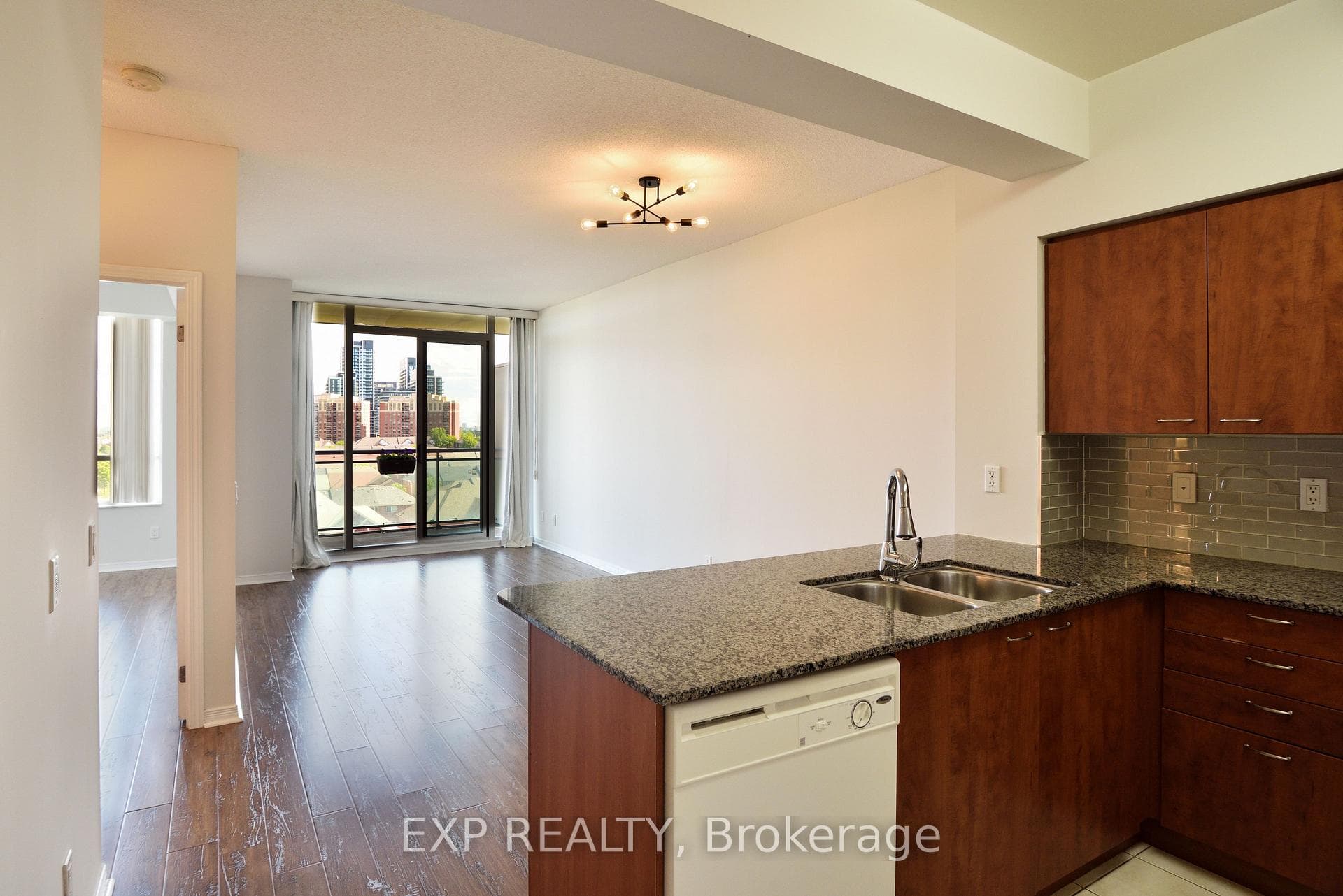 310 Red Maple Road Unit 802 photo 17