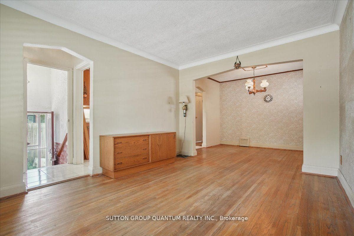 186 Aldercrest Road photo 13