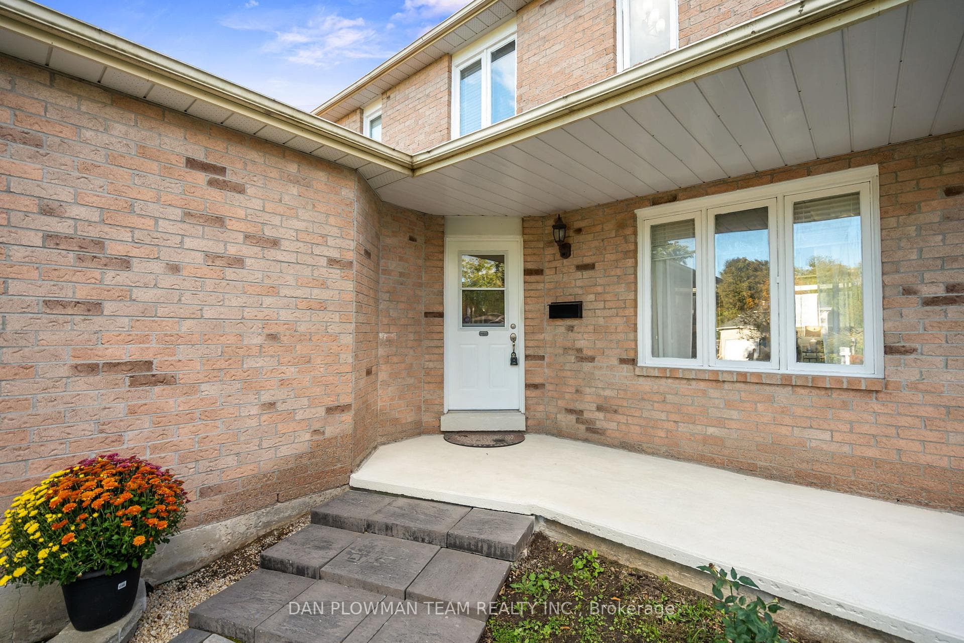 14 Firwood Avenue photo 3