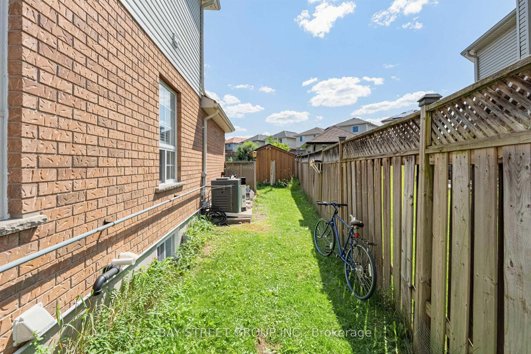 63 Dubrick Crescent photo 46