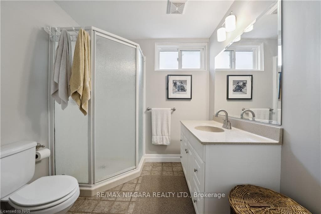 190 Woodside Drive photo 29