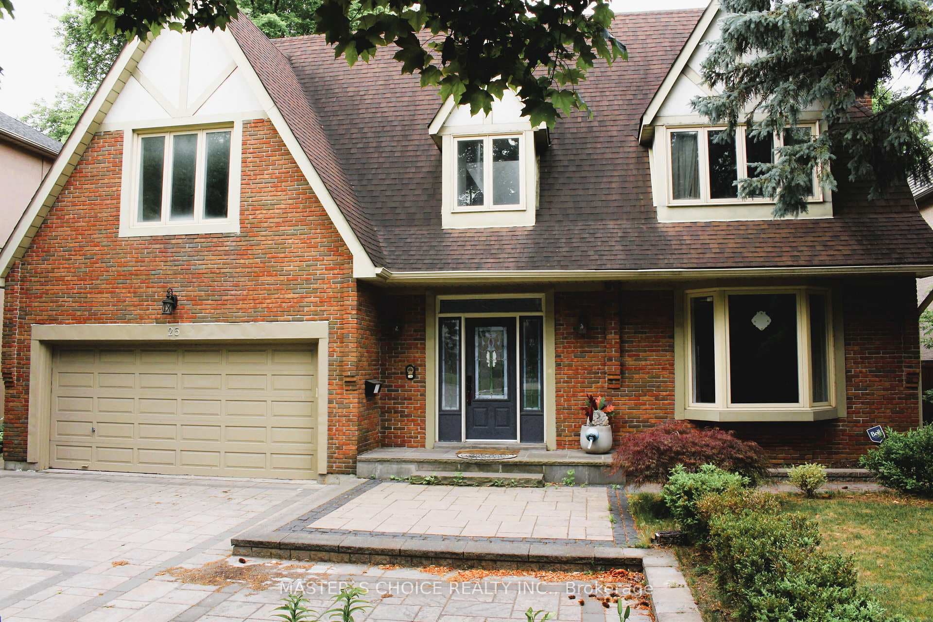 25 Aldershot Crescent photo 1