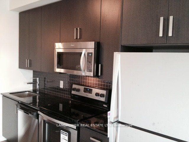7608 Yonge Street Unit 339 photo 6