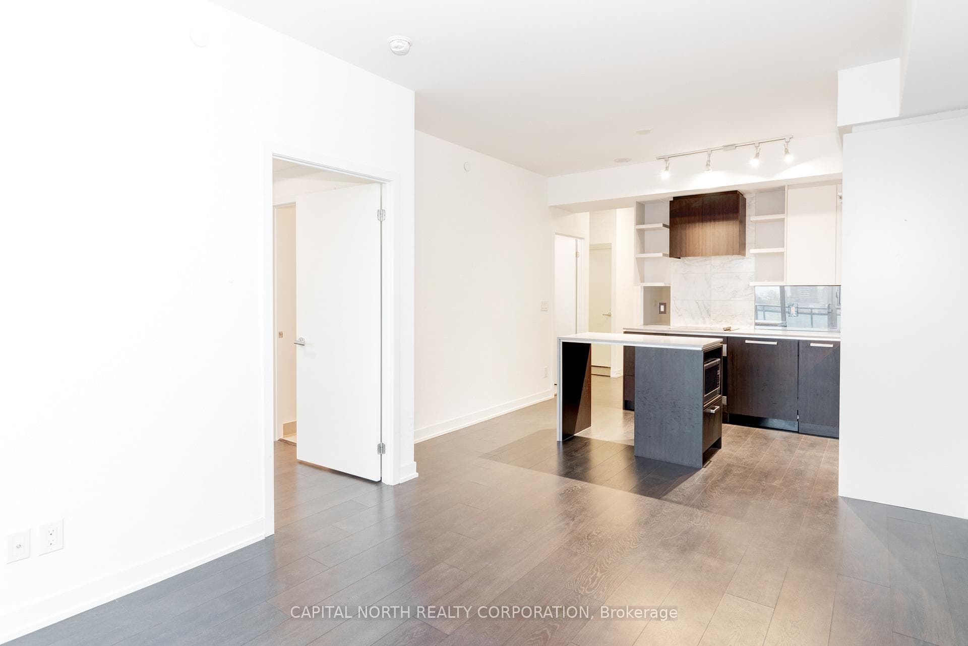 1830 Bloor Street Unit 707 photo 7