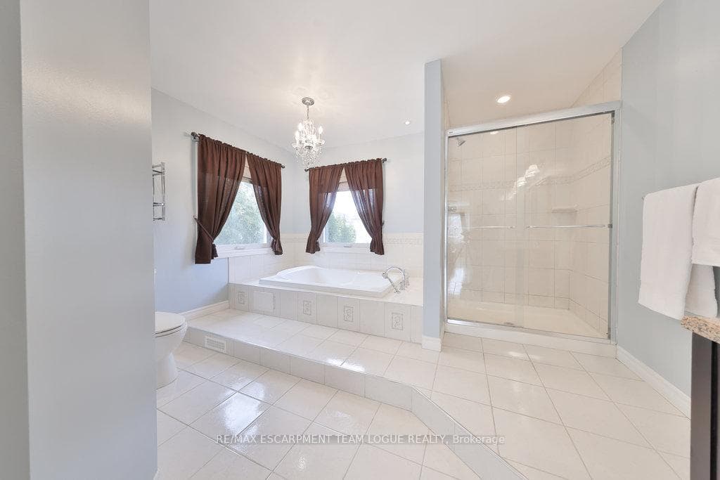2113 COUNTRY CLUB Drive photo 17