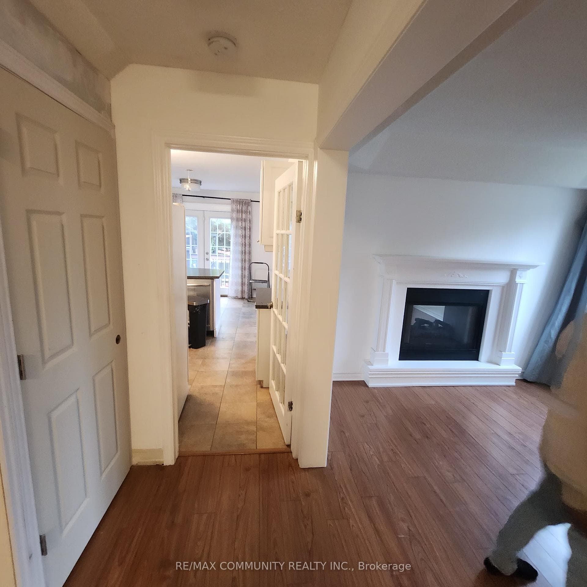 2 Fry Crescent photo 20