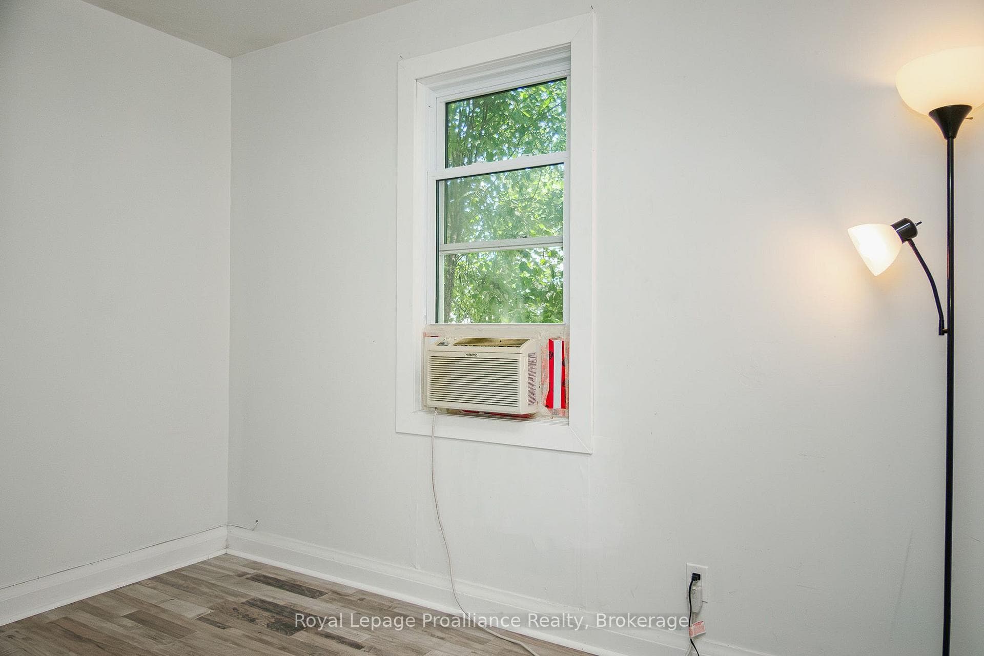 45 Valleyview Crescent photo 30