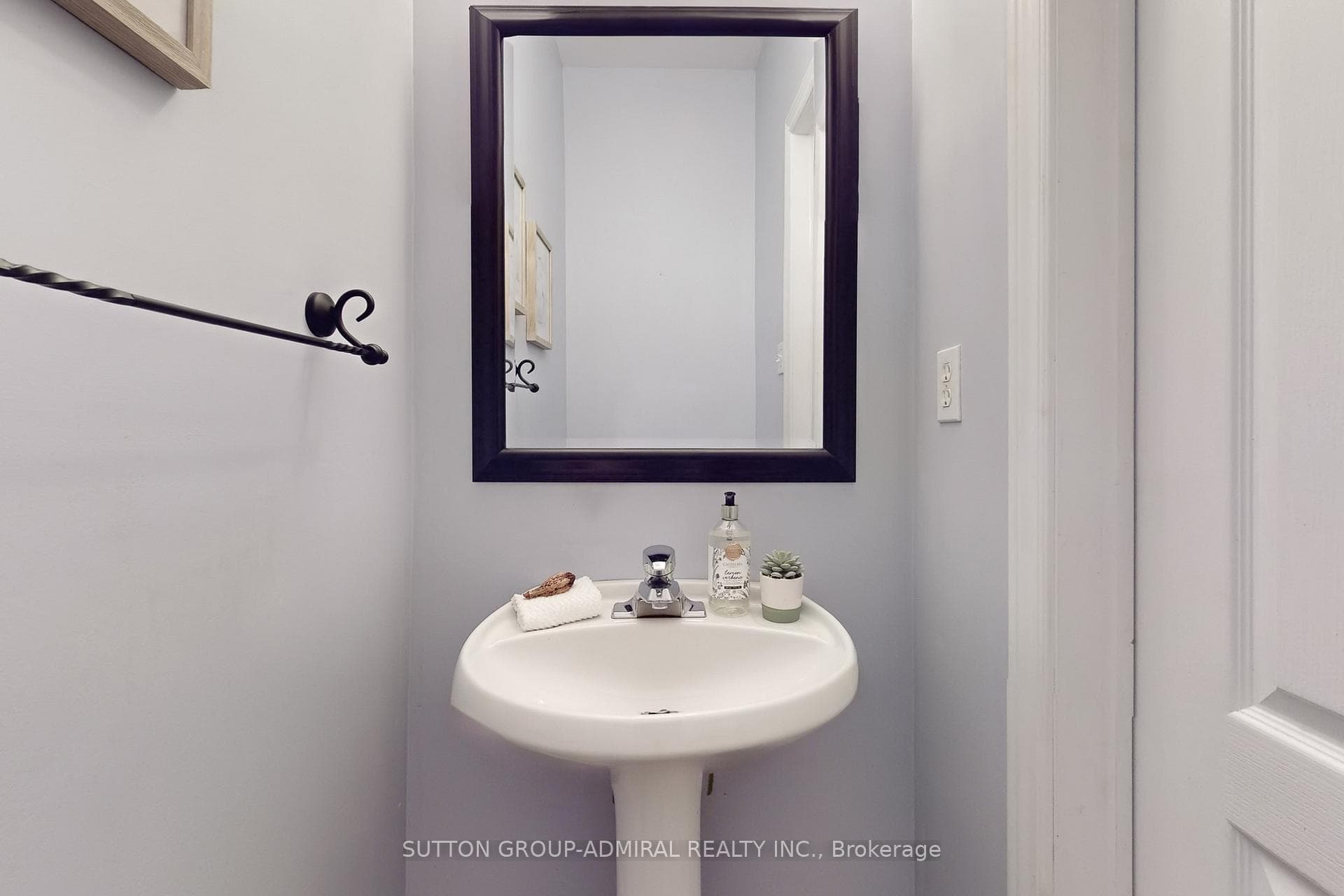 92 Bentwood Crescent photo 18