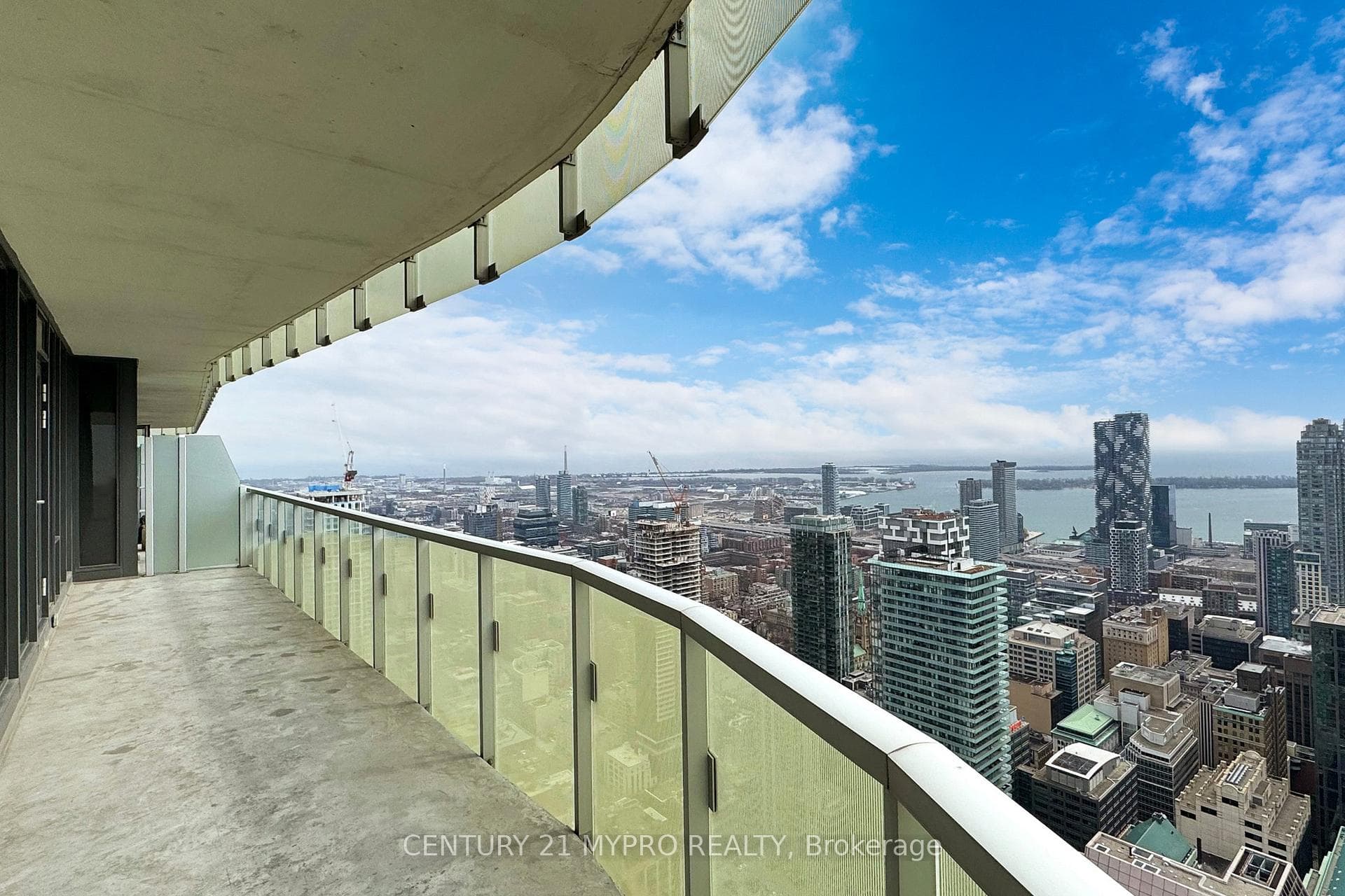 197 Yonge Street Unit 3109 photo 1