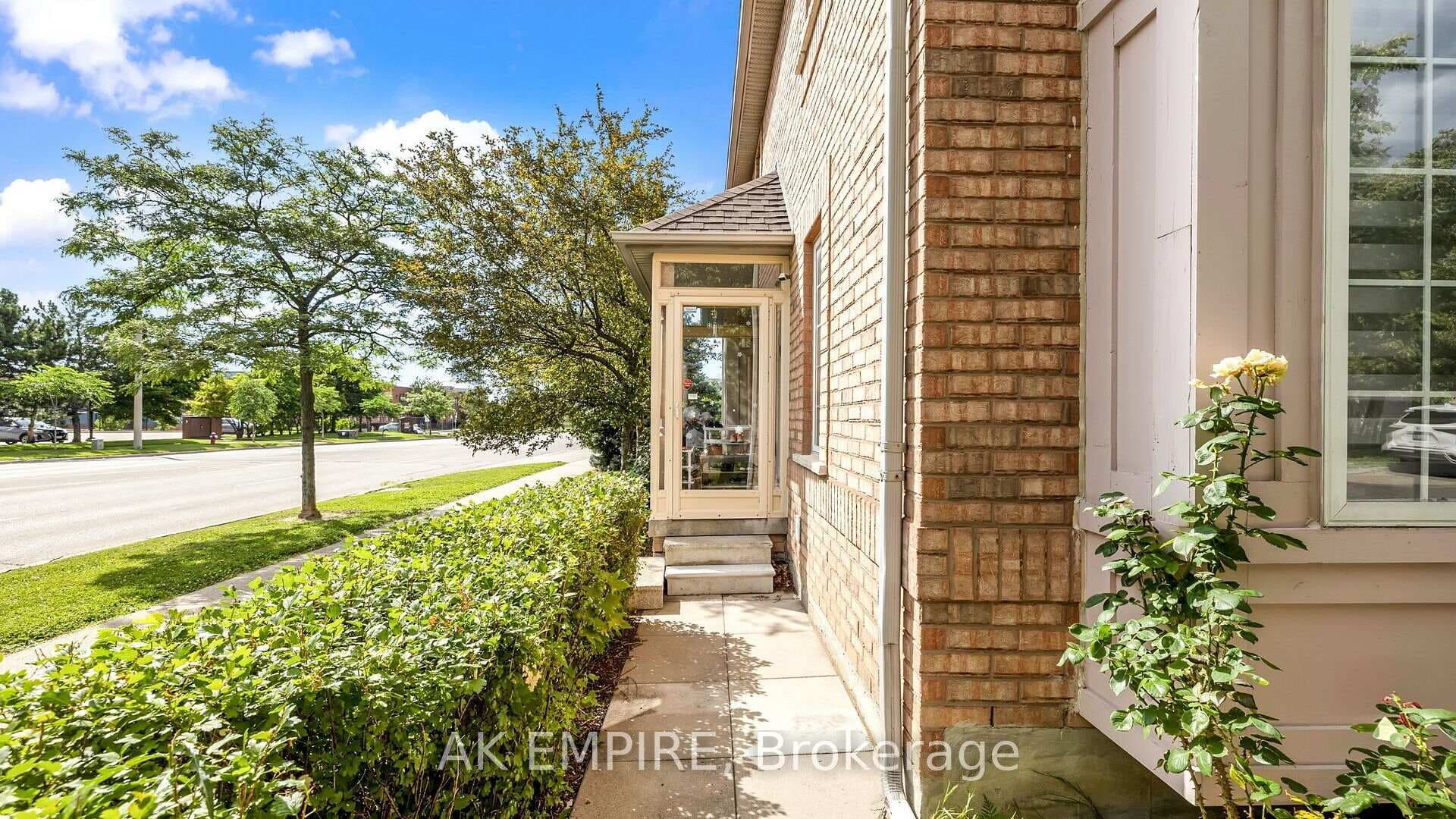 35 Malta Avenue Unit 1 photo 6