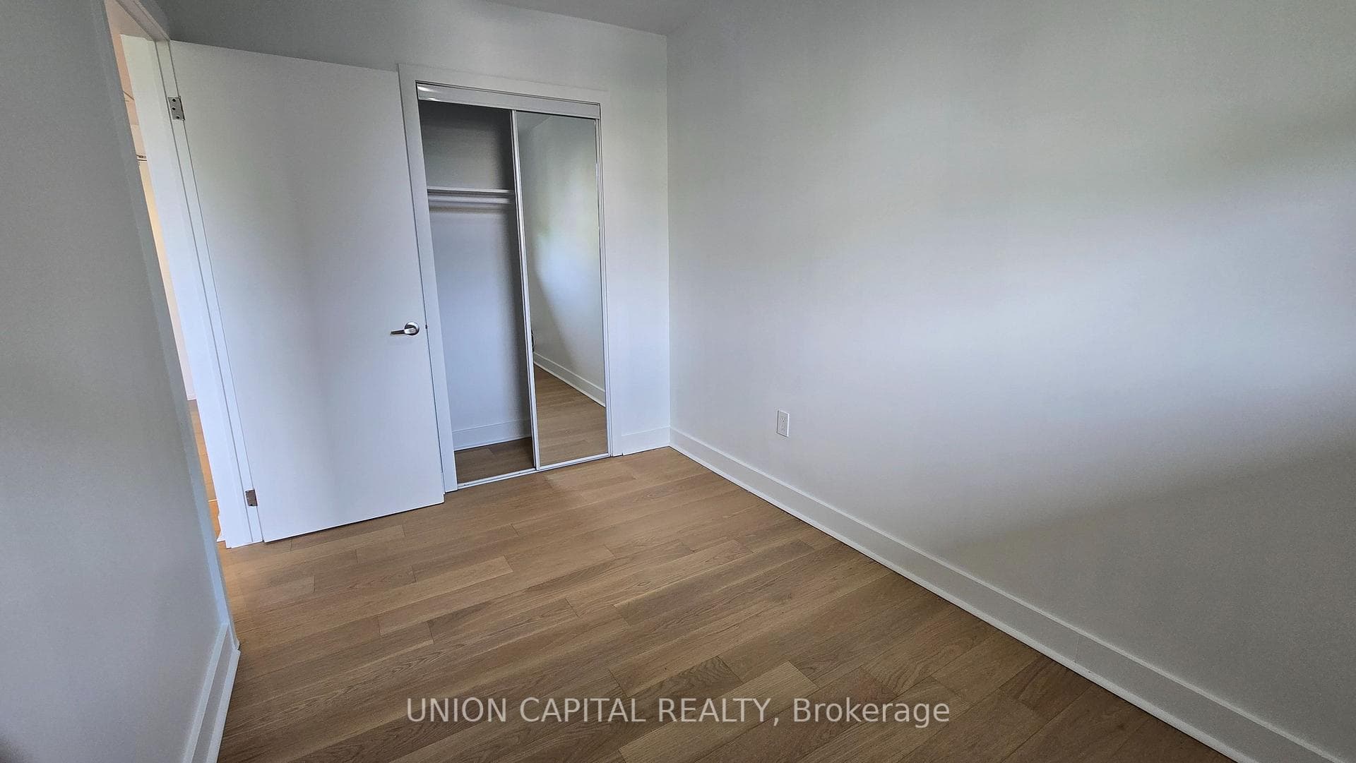 230 Oak Street Unit 309 photo 7
