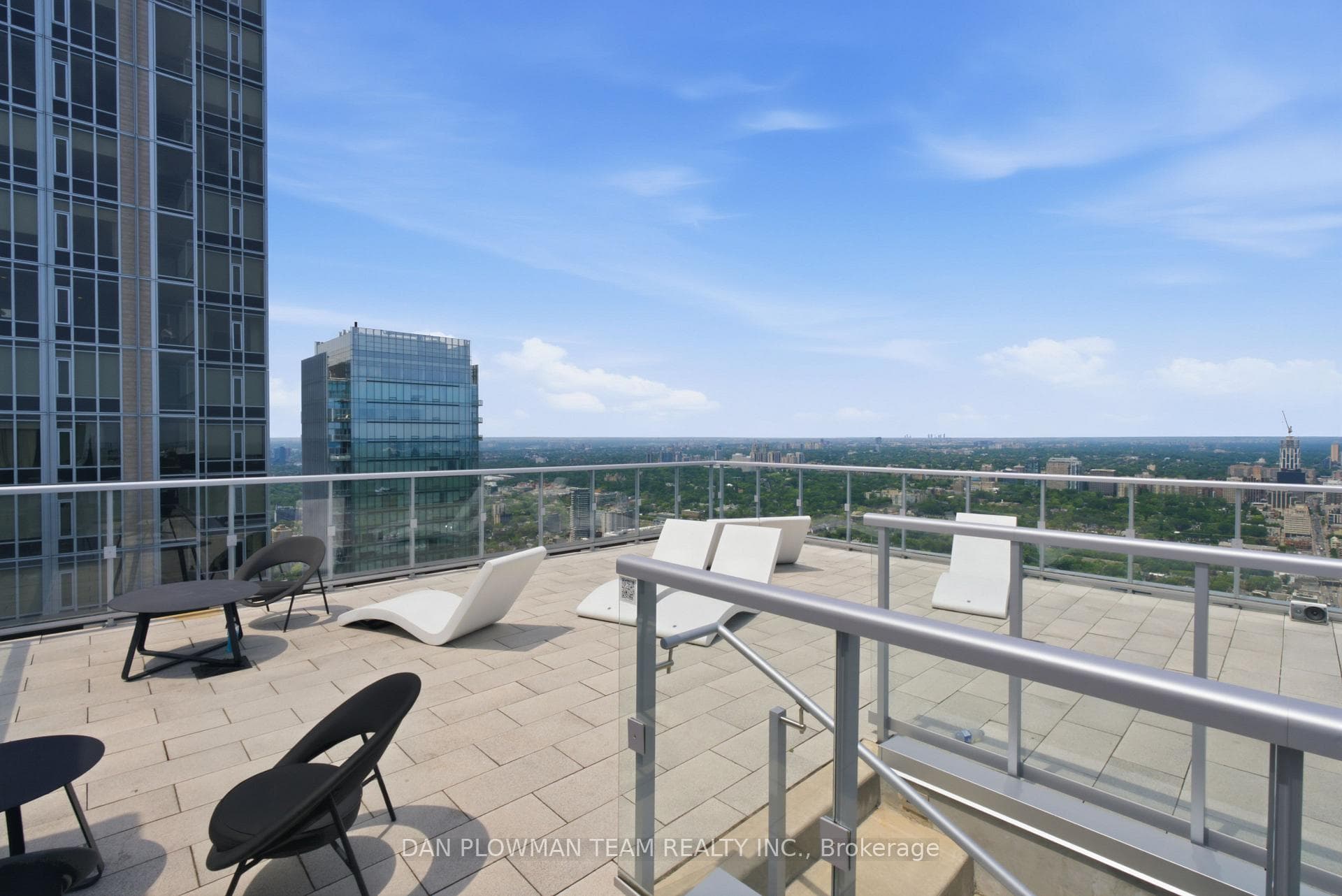 1 Yorkville Avenue Unit 901 photo 37