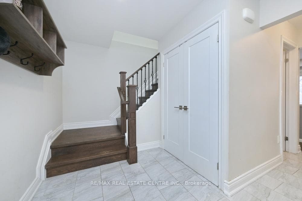 14 Borden Hill Court photo 14