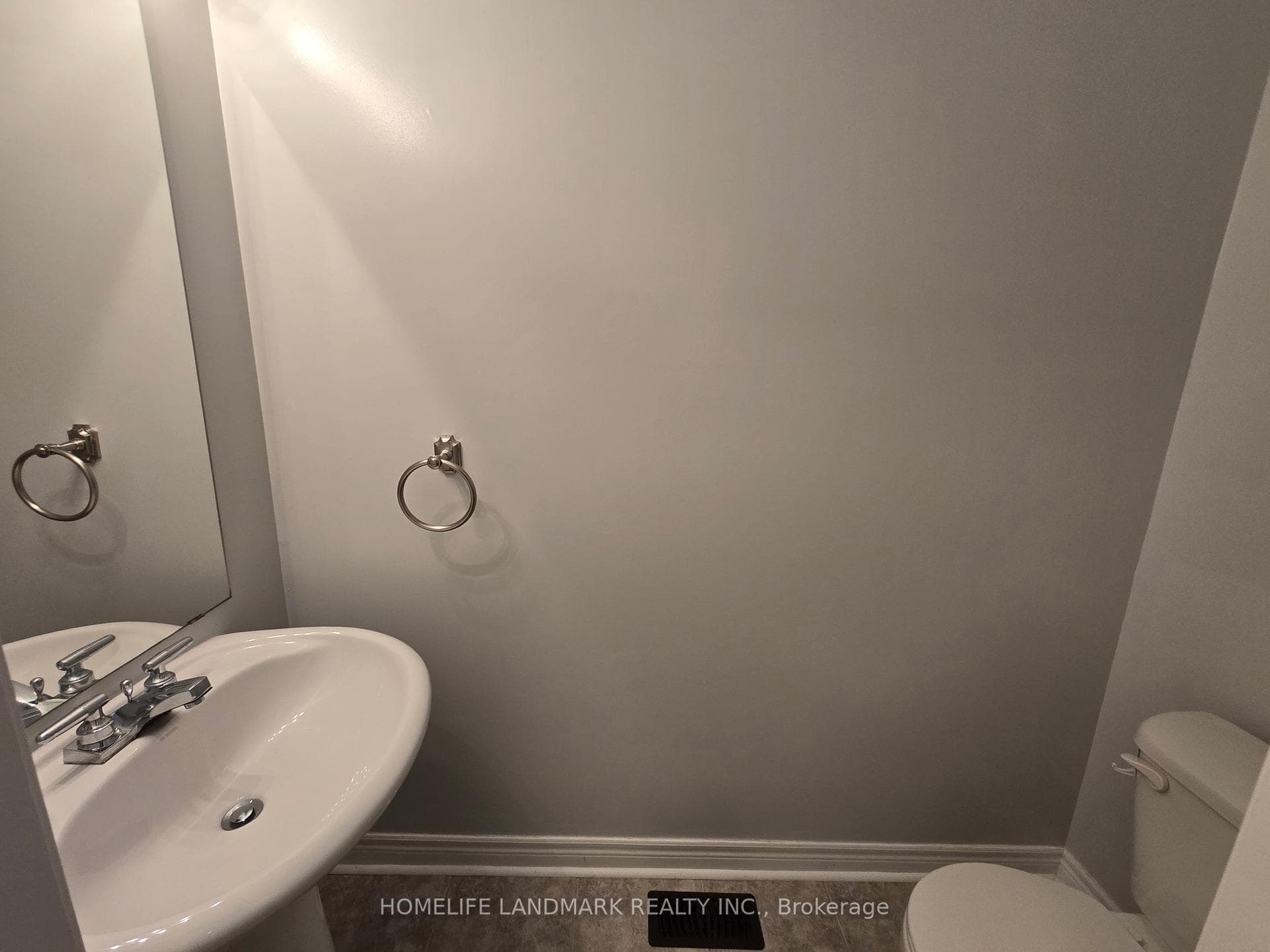 12 Dovetail Drive photo 9