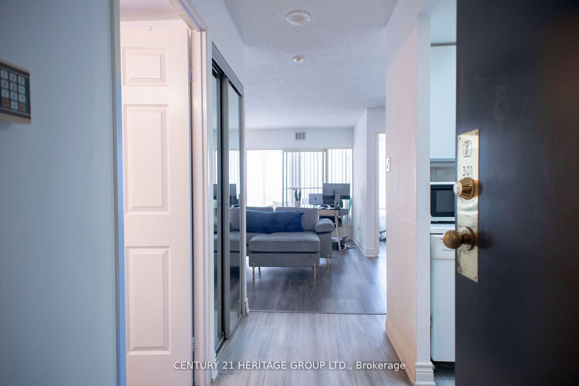 265 Enfield Place Unit 301 photo 2