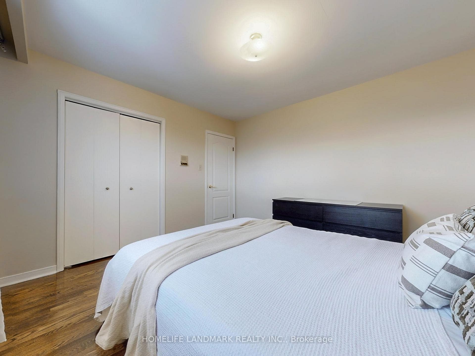 63 Lambeth Square photo 29