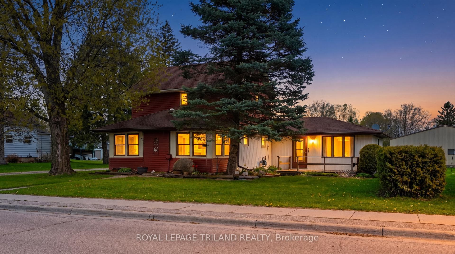 64 Wellington Avenue photo 2