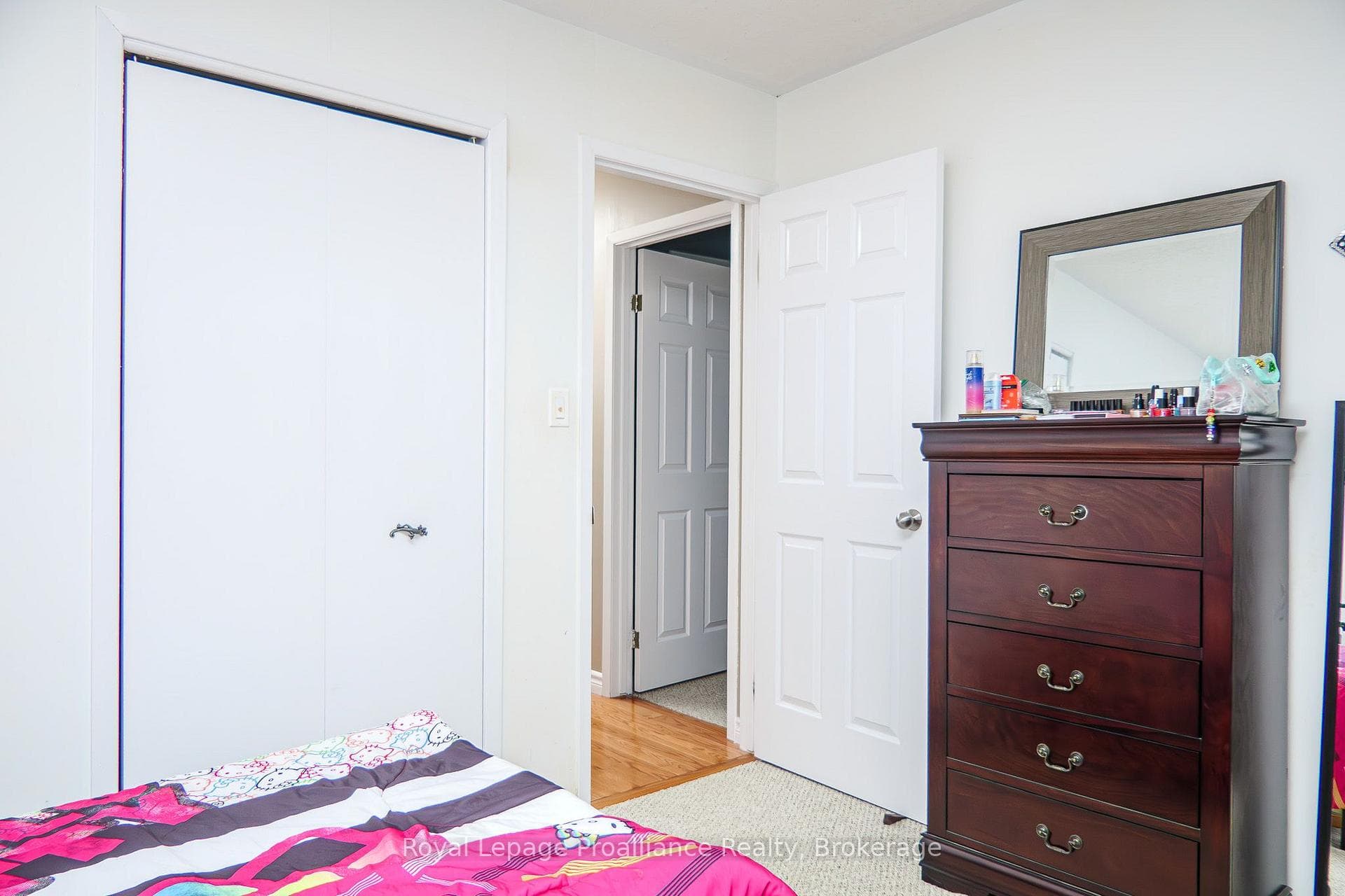 44 Ireland Drive photo 21