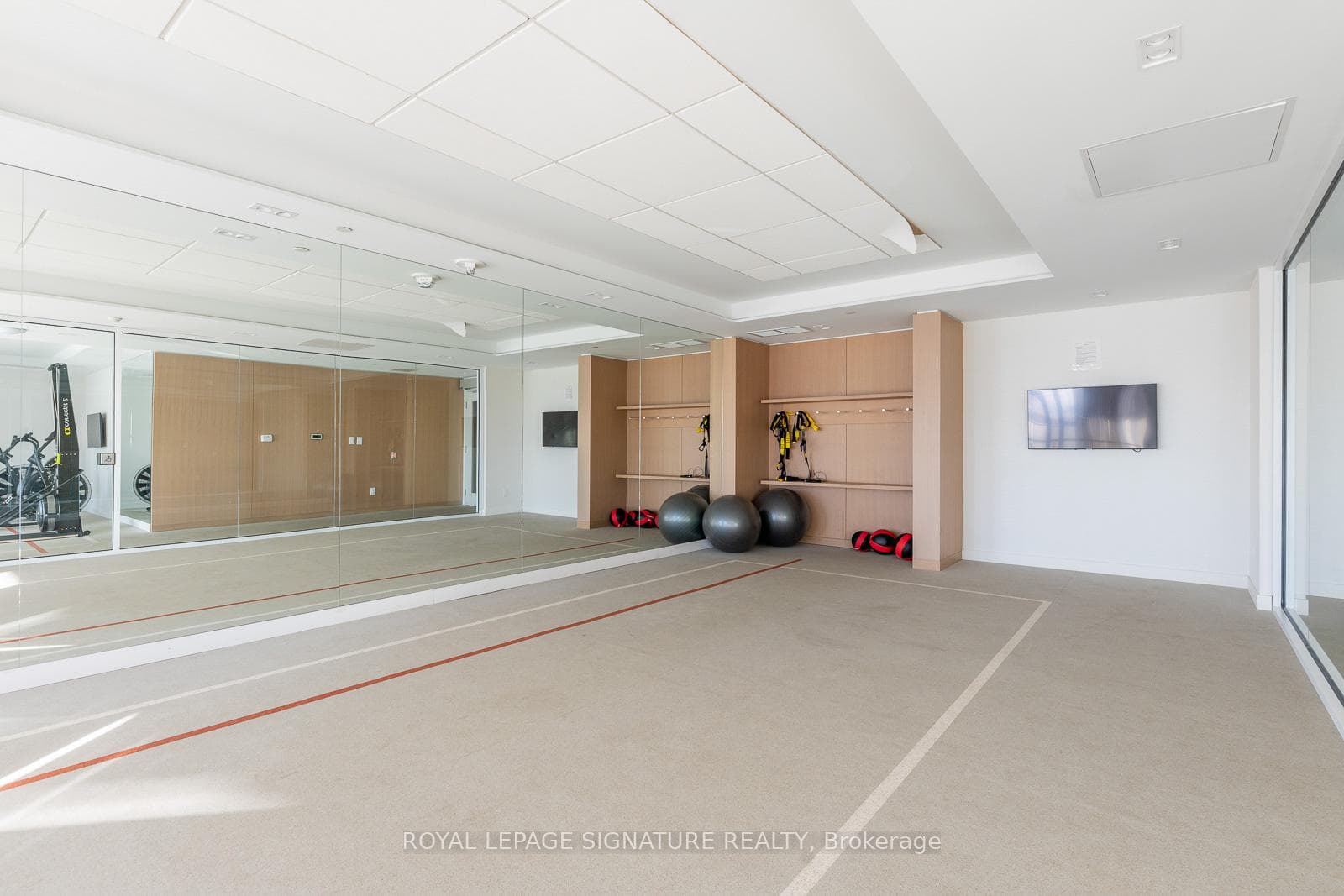 1195 The Queensway N/A Unit 606 photo 8