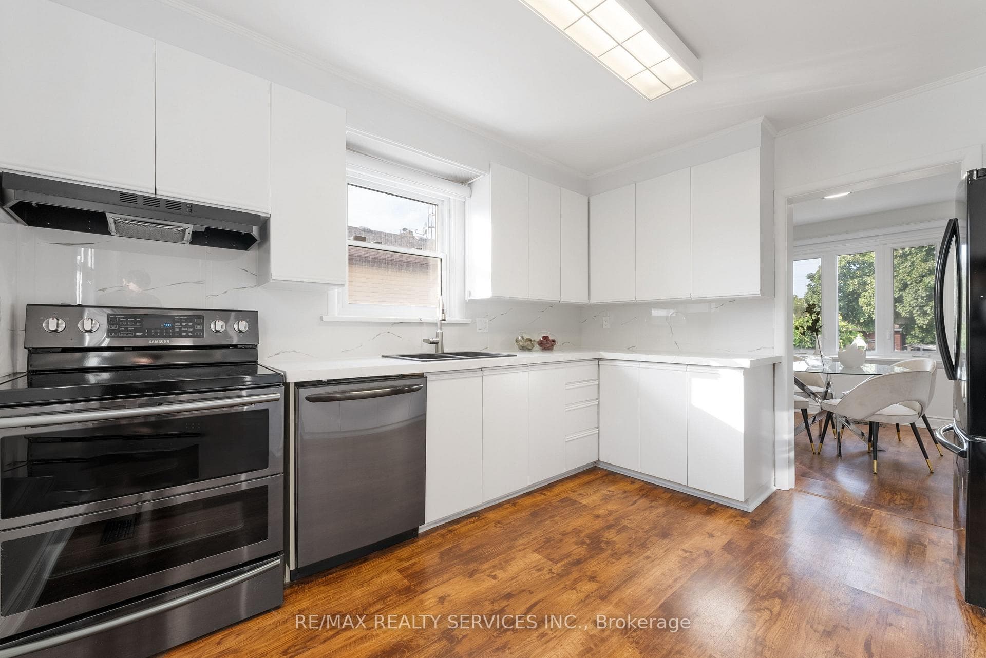 54 Orphir Road photo 12