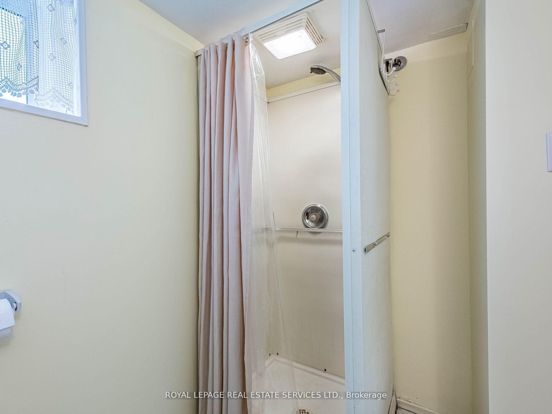 29 Woodward Avenue photo 36