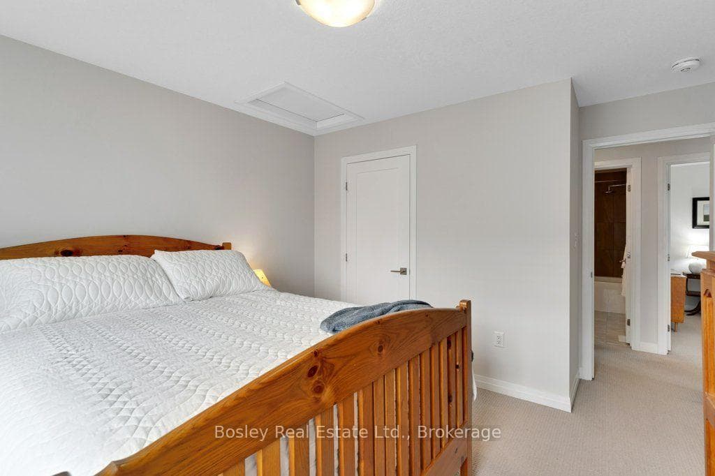 7 Bacon Lane photo 25