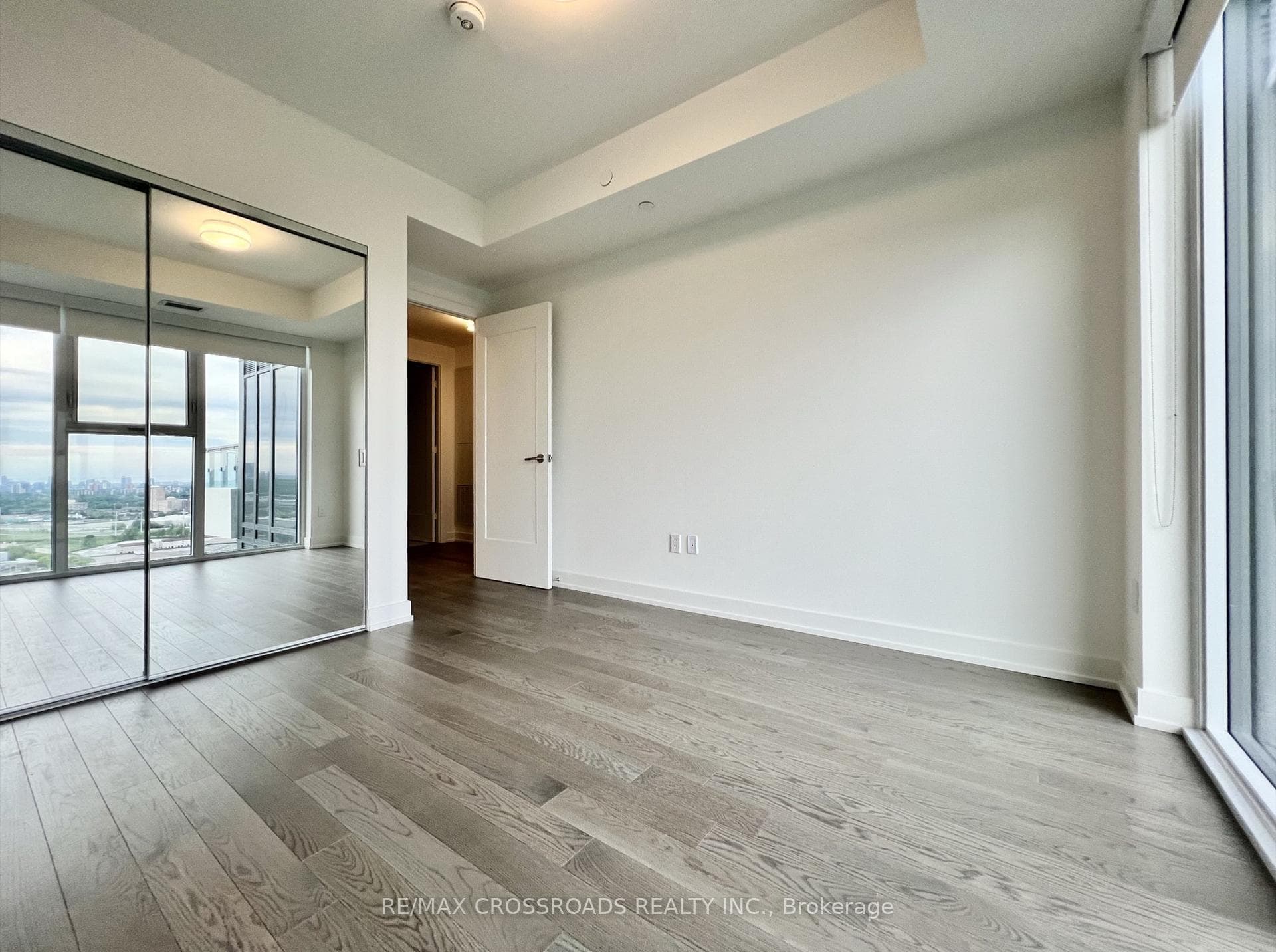 30 Inn On The Park Drive Unit 3310 photo 14