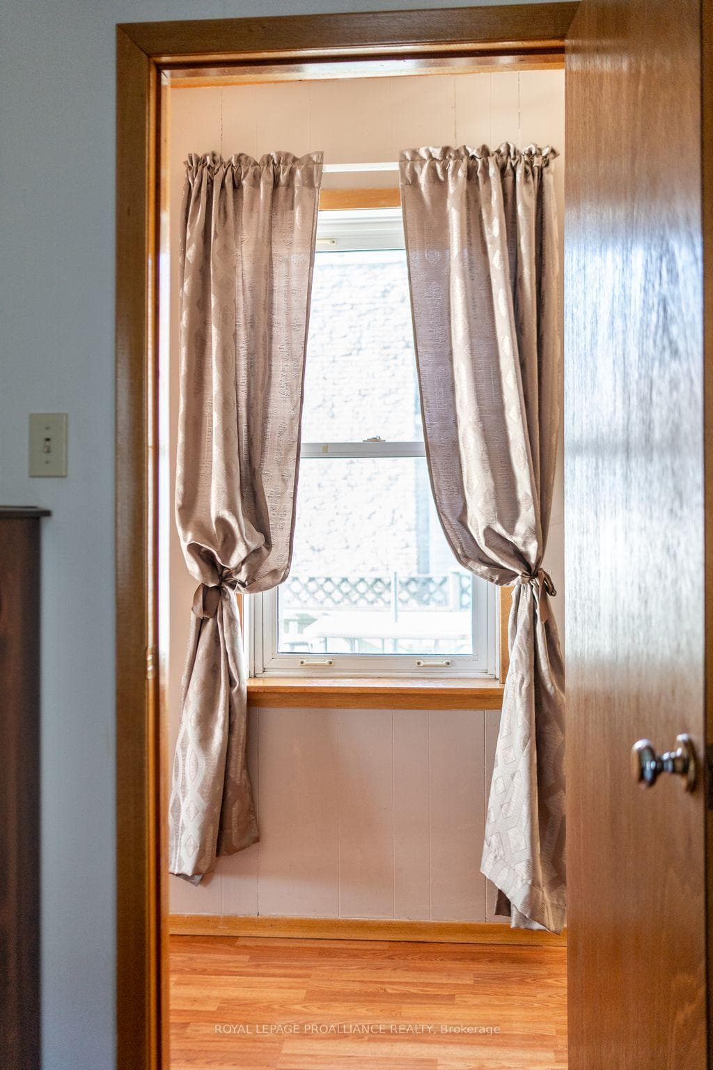 32 Crown Street photo 32