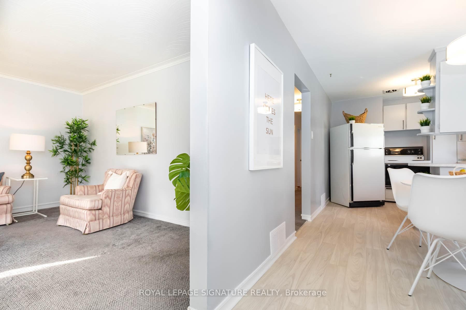 732 Danforth Road photo 2