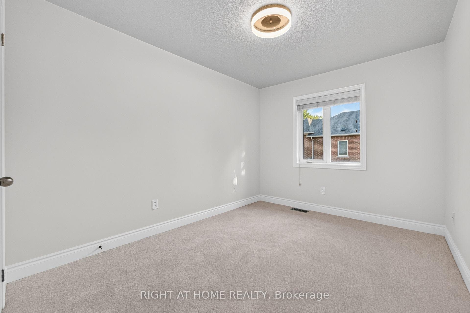 346 Creek Path Avenue photo 32
