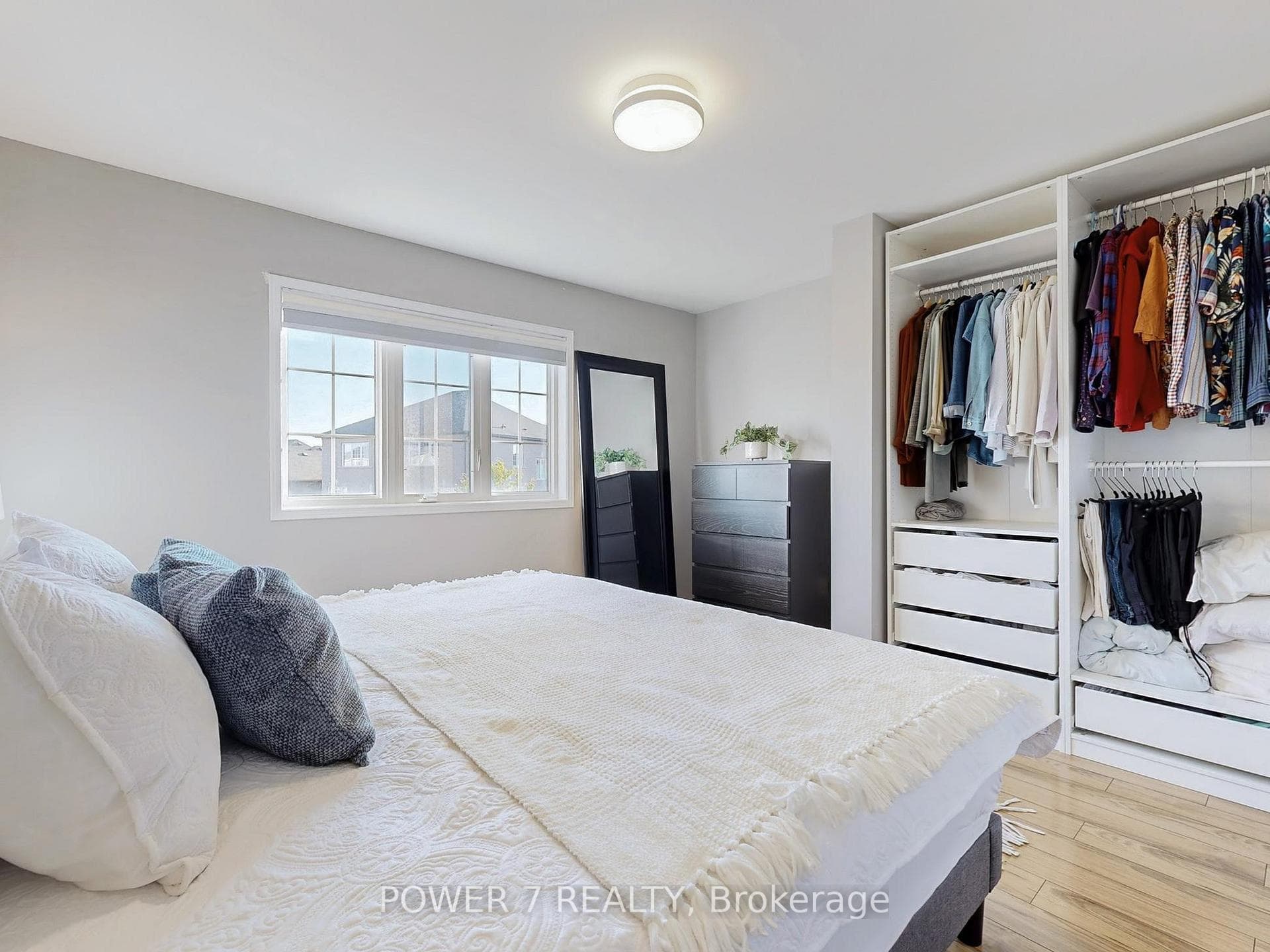 379 White's Hill Avenue photo 23