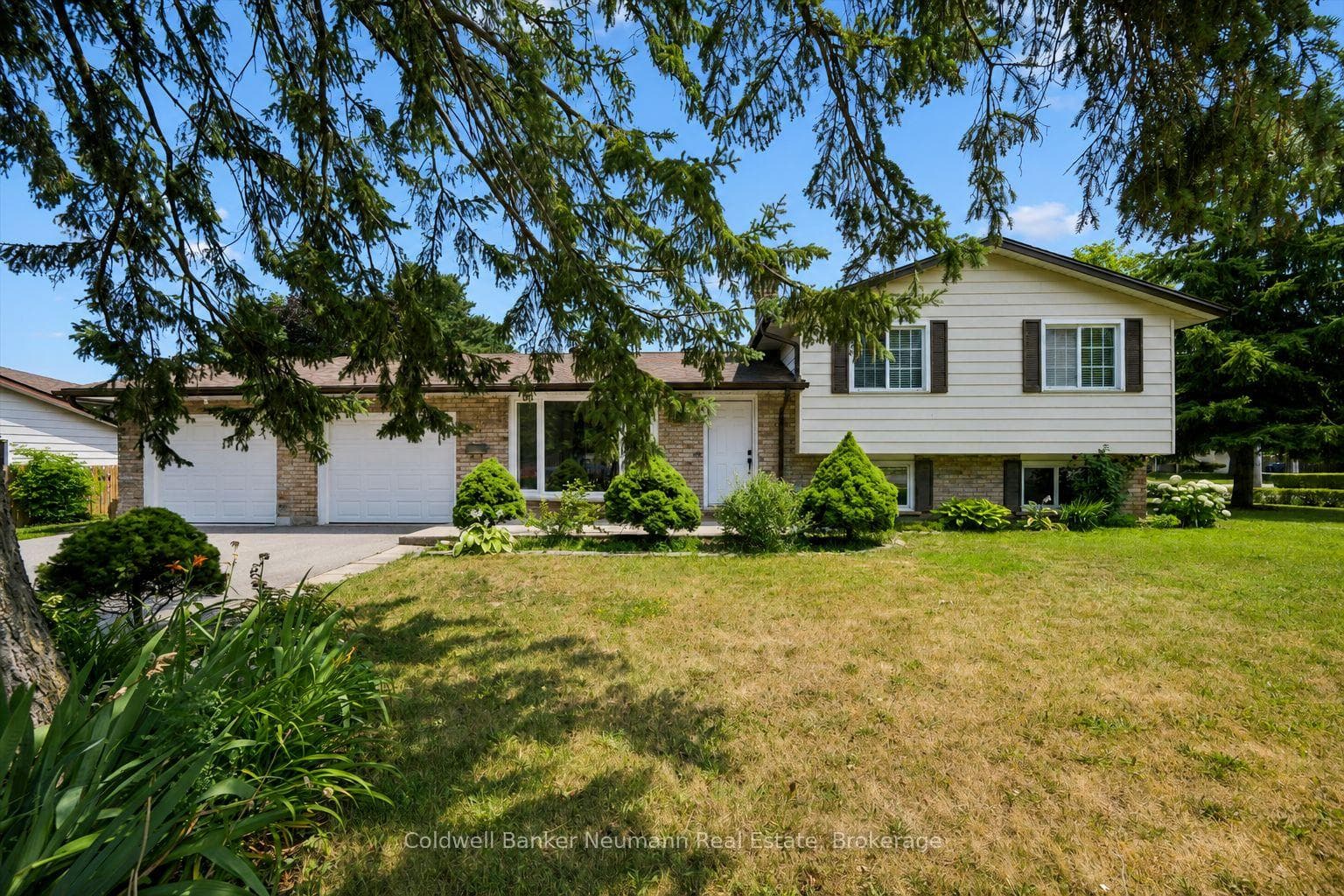 3 Meadow Crescent photo 1