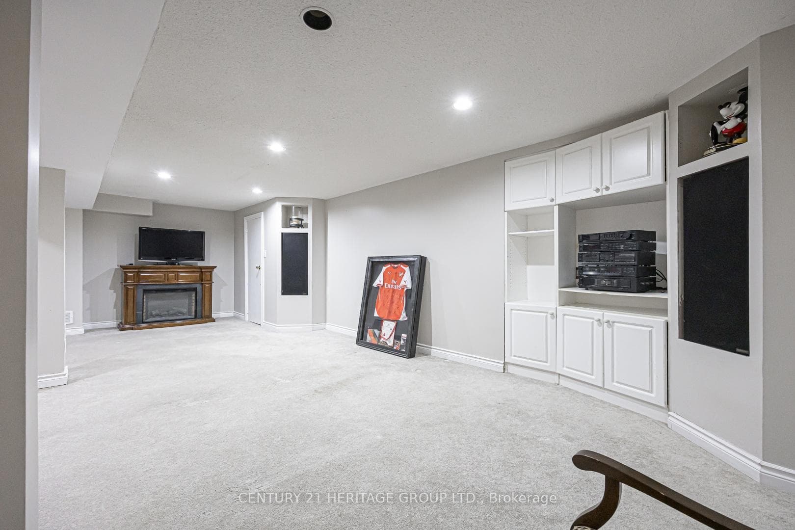 169 Delayne Drive photo 32