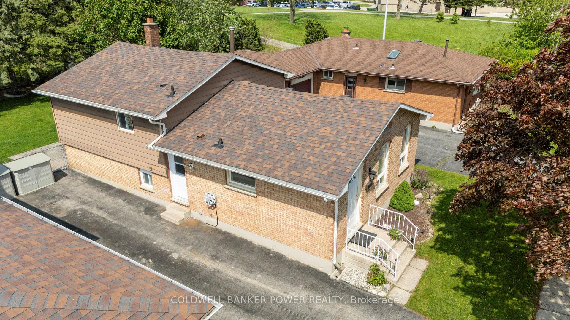 74 Patience Crescent photo 42