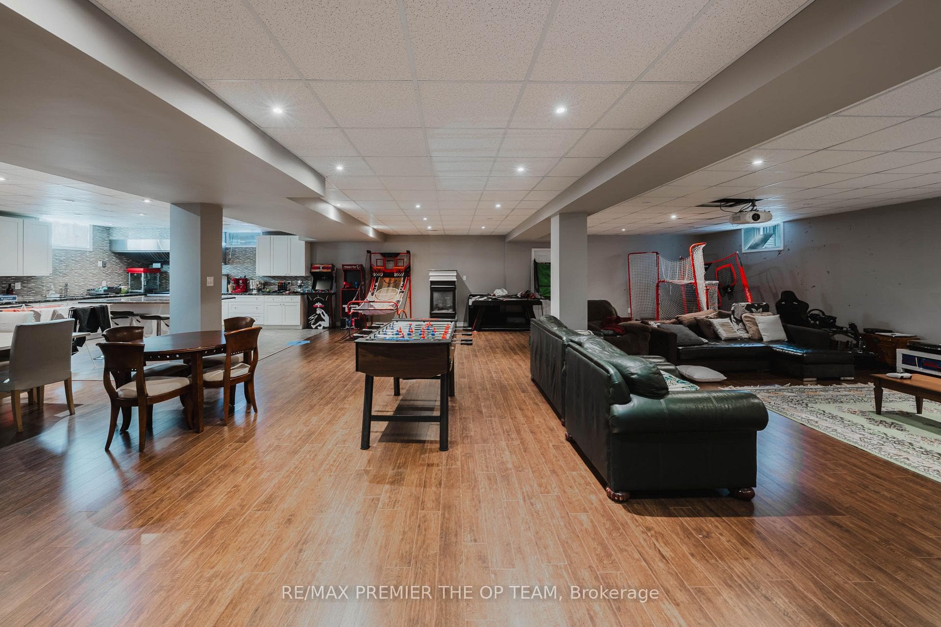56 Park Ridge Drive Unit Full photo 32