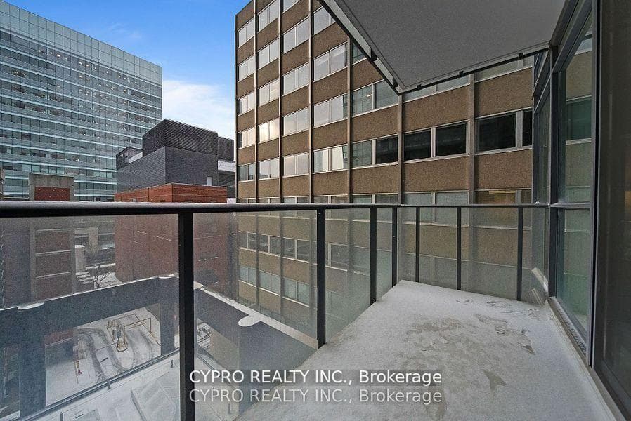 770 BAY Street Unit 601 photo 14