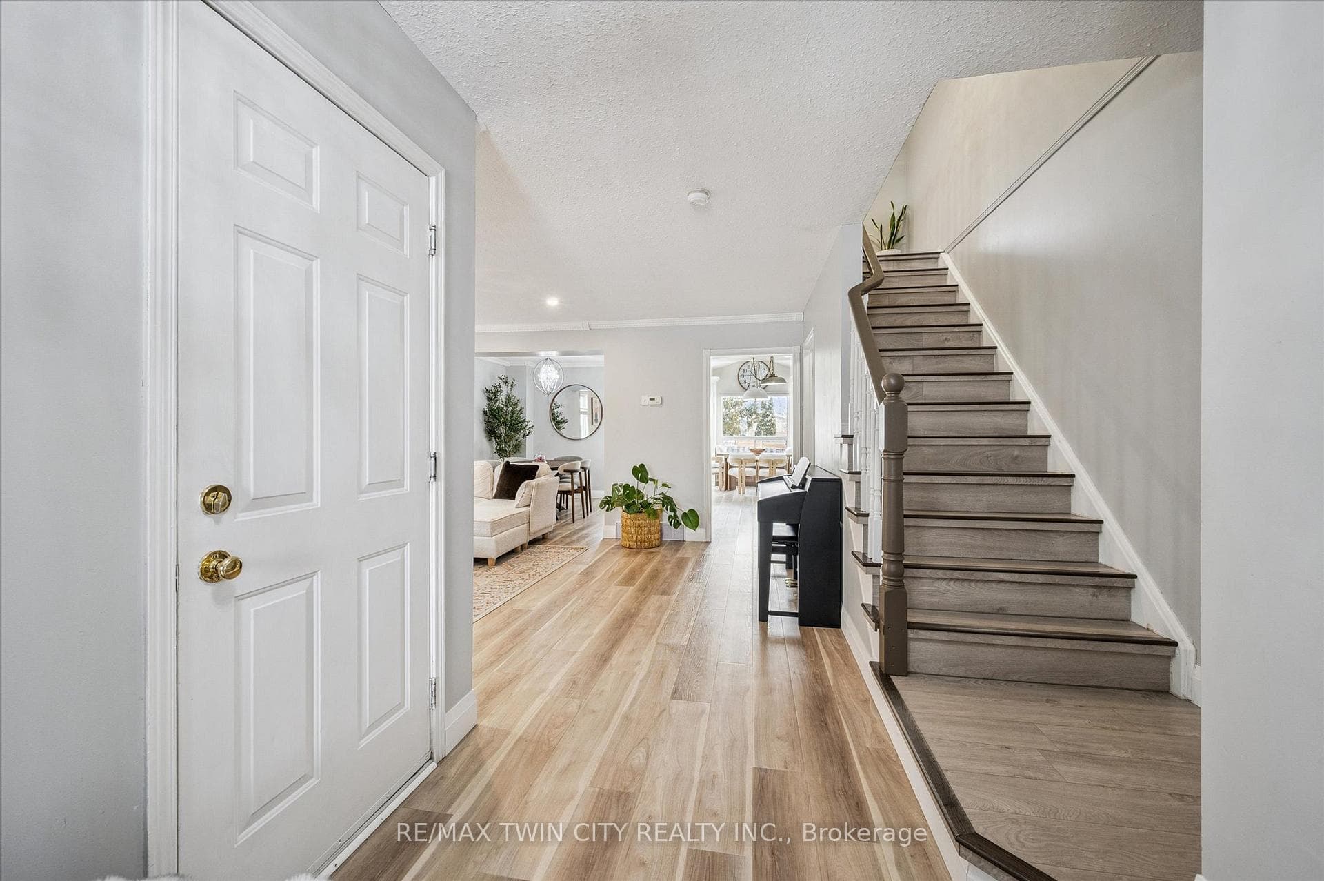 23 Whittaker Crescent photo 7