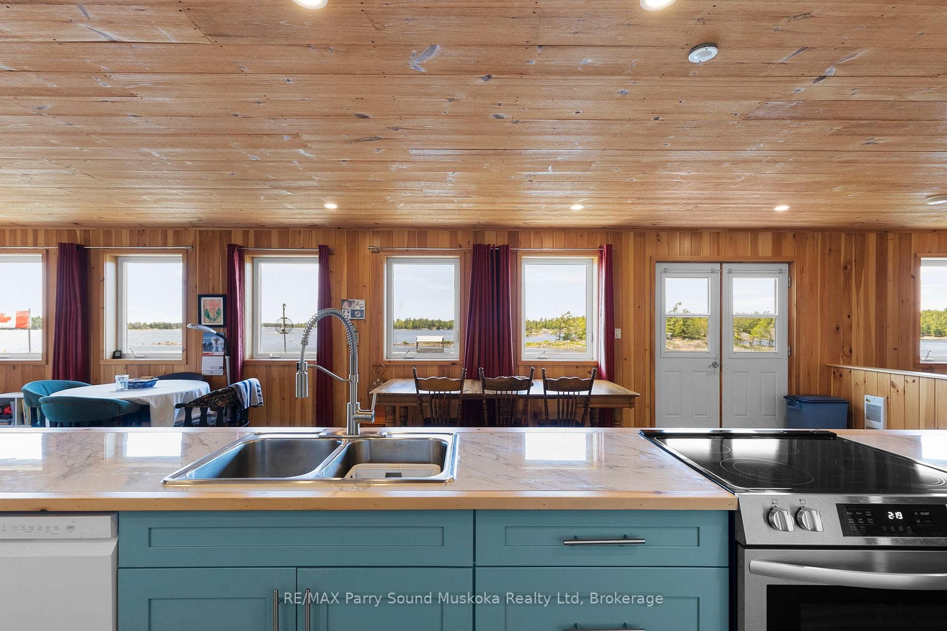 16 B55 Island N/A photo 27