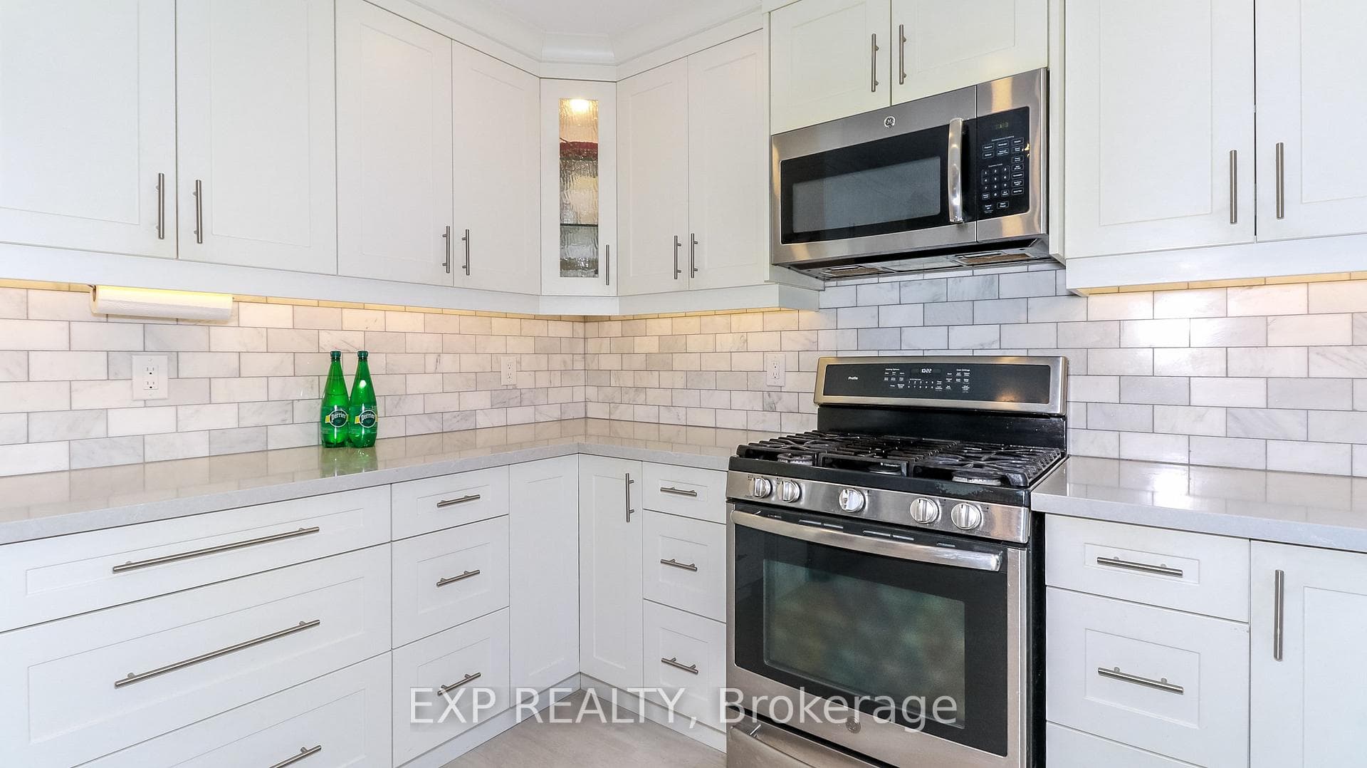 334 Harvie Road photo 12