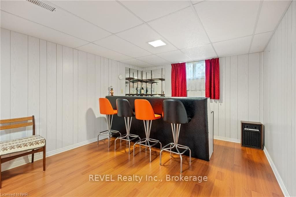 458 BUNTING Road photo 25
