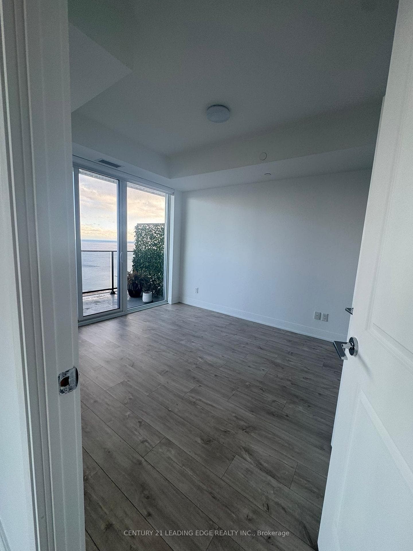 70 Annie Craig Drive Unit 3904 photo 11