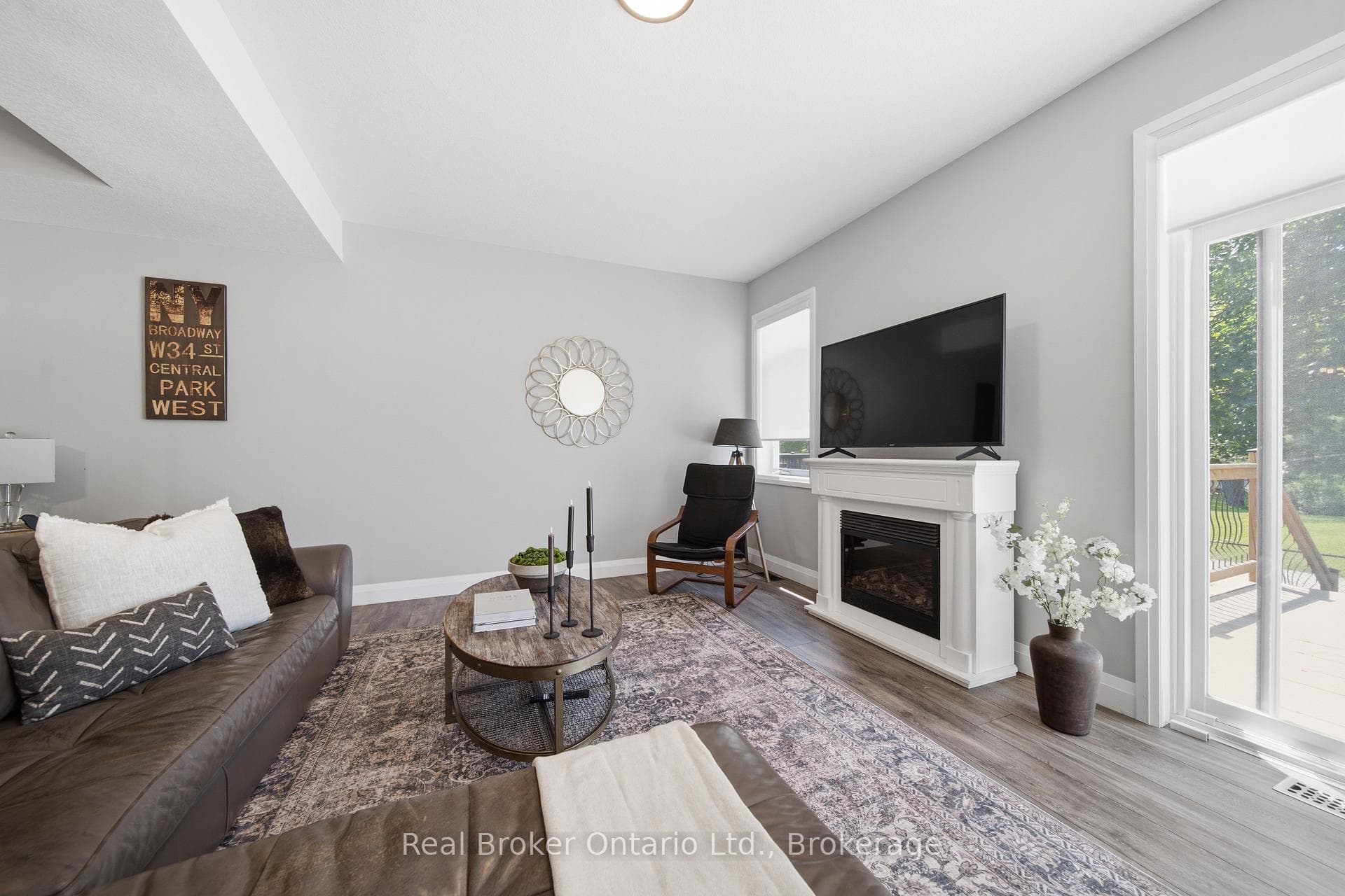 103 Stephenson Way photo 13
