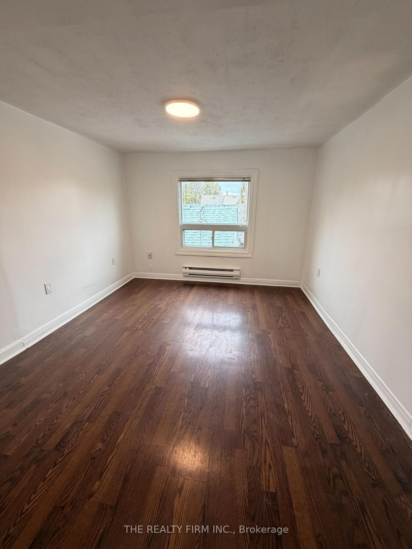 25 Glenwood Avenue Unit Upper photo 9