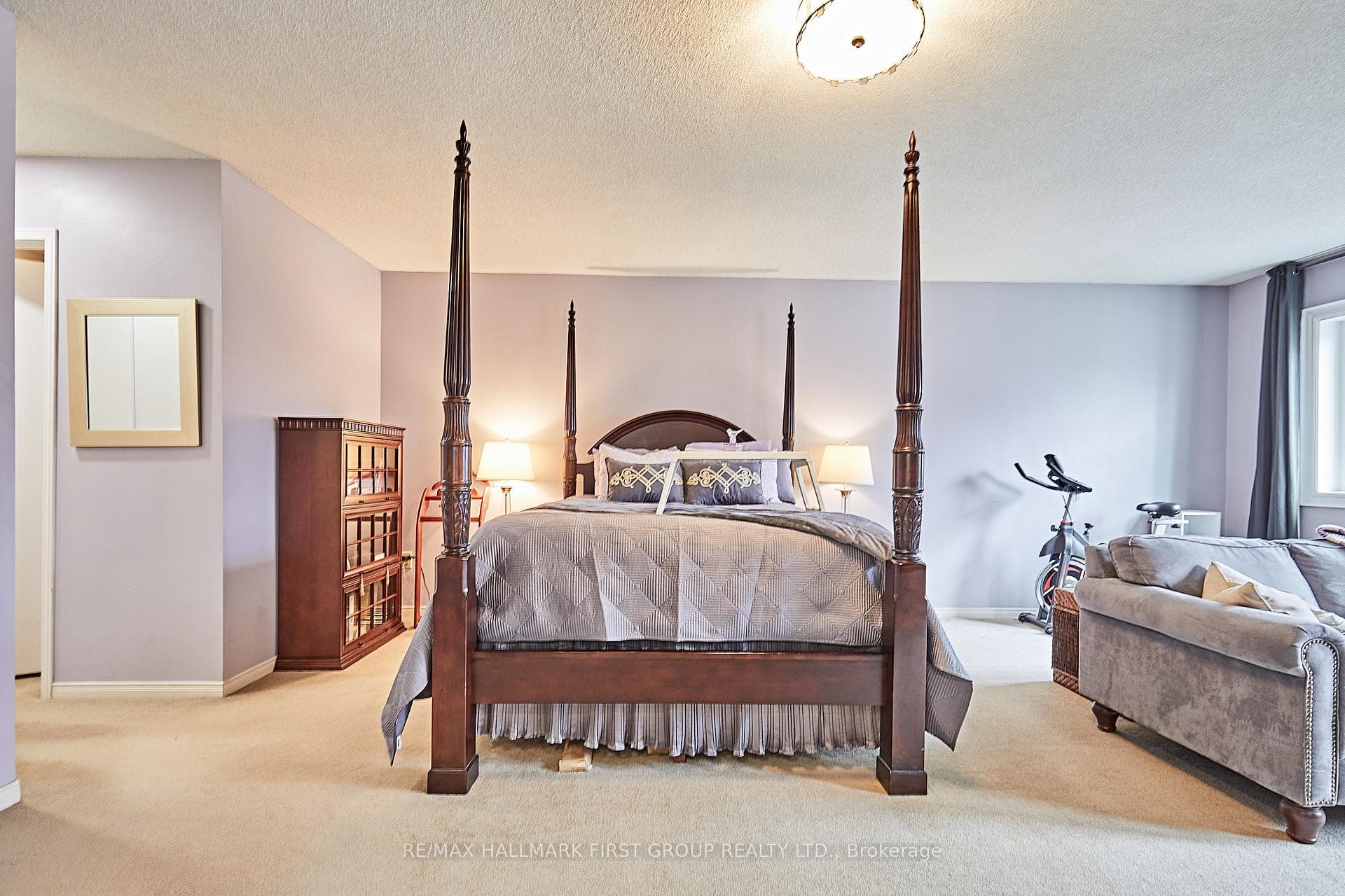 35 Macdermott Drive photo 21