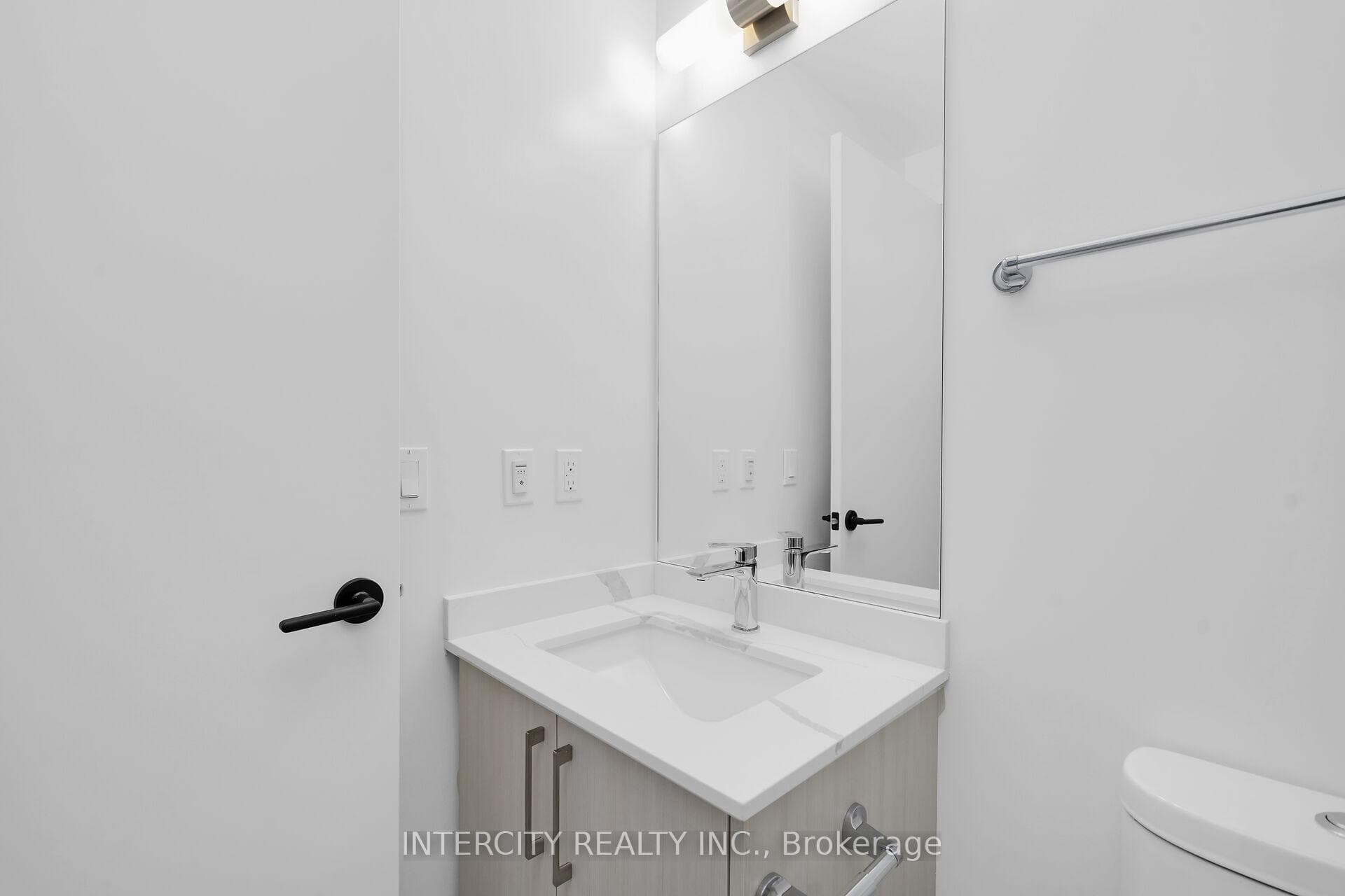 2075 King Road Unit 230 photo 19