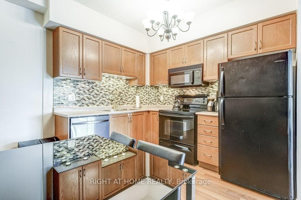2464 Weston Road Unit 910 photo 7